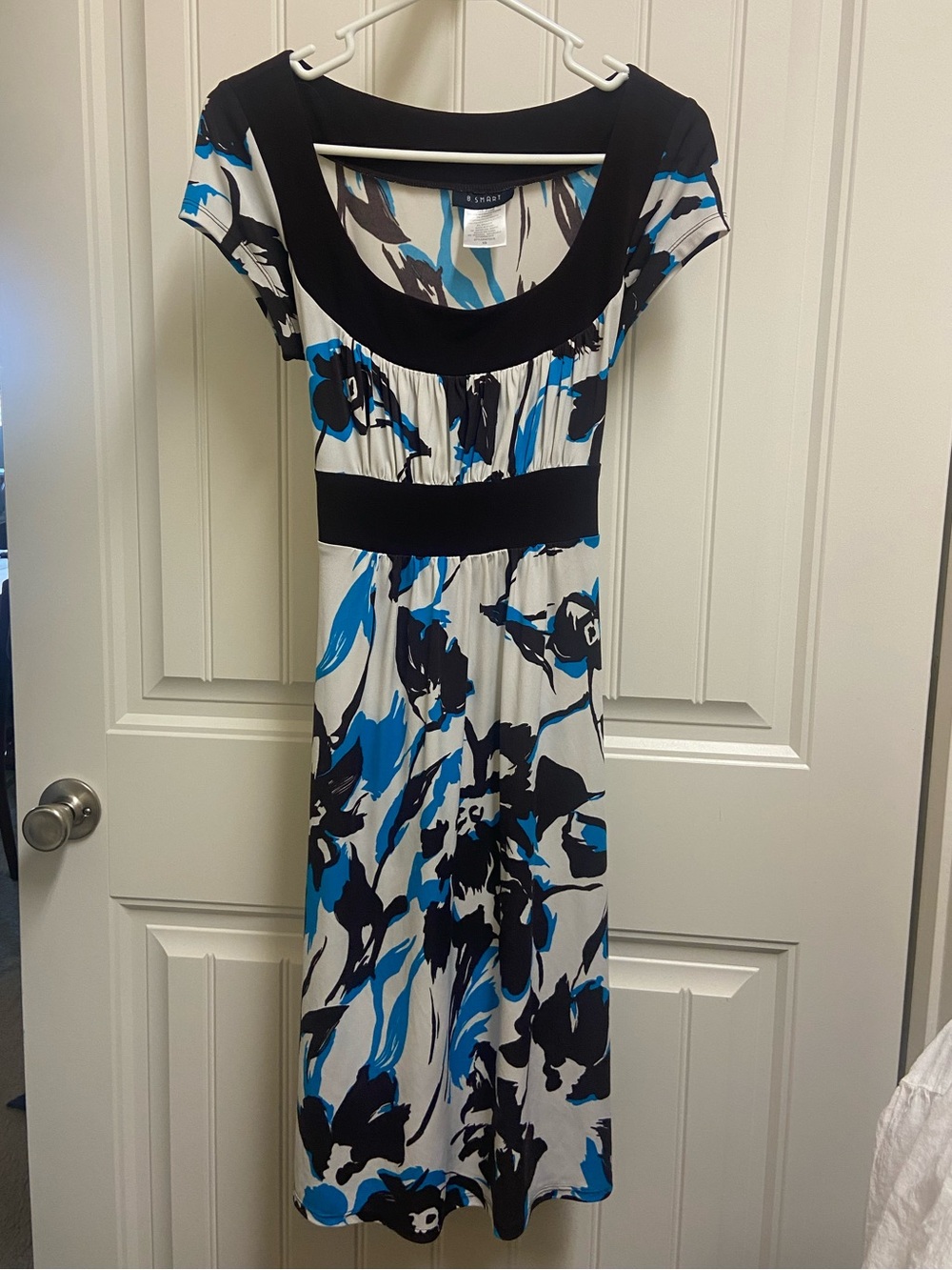 Vintage y2k B. Smart Babydoll Tie-Back Floral Dress - Brown and Blue